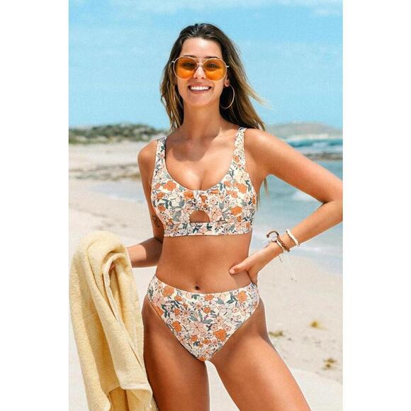 NWT Cupshe Elodie Ditsy Floral Self Tie Bikini‎ - Size Small - Picture 1 of 3